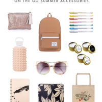 Accessories for Bloggers Who Travel - The Blog Market